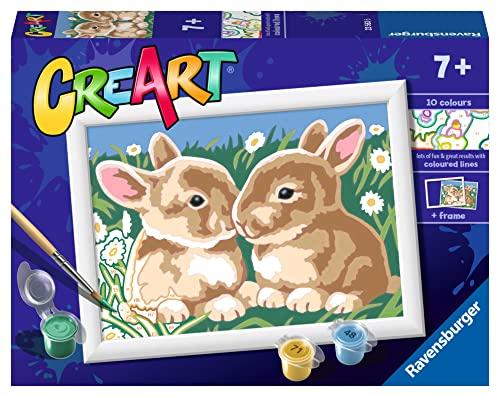 Ravensburger - CreArt Serie E: Coniglietti fra le margherite, Kit per Dipingere con i Numeri, Contiene una Tavola Prestampata, Pennello, Colori e Accessori, Gioco Creativo per Bambini 9+ Anni