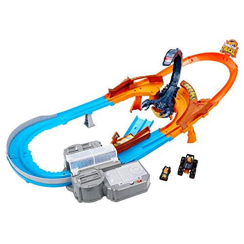 Hot Wheels Attacco allo Scorpione Gigante con Veicolo Monster Truck e Macchinina, Giocattolo per Bambini 4+Anni, Imballaggio Standard, GNB05