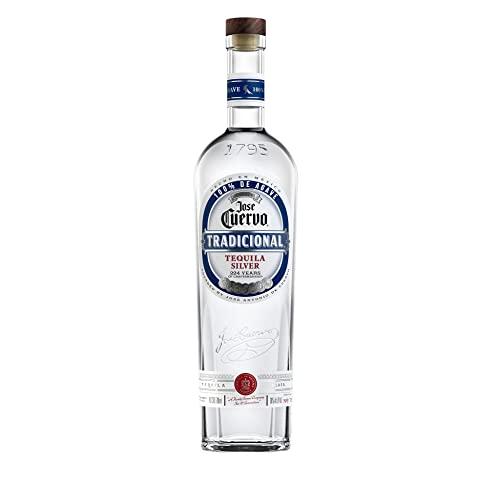 Jose Cuervo Tradicional Silver - Tequila 100% blue agave fatto con lo stesso metodo tradizionale del primo tequila Cuervo del 1795. Bottiglia da 70cl, Vol. 38%