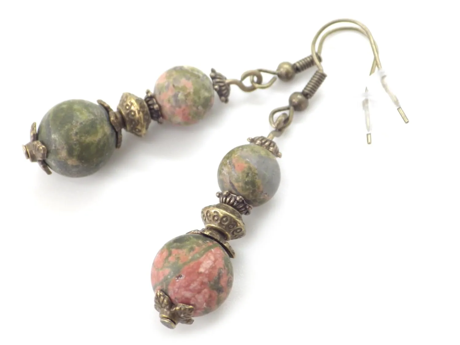 Orecchini in perline di Unakite verde e perle in bronzo antico