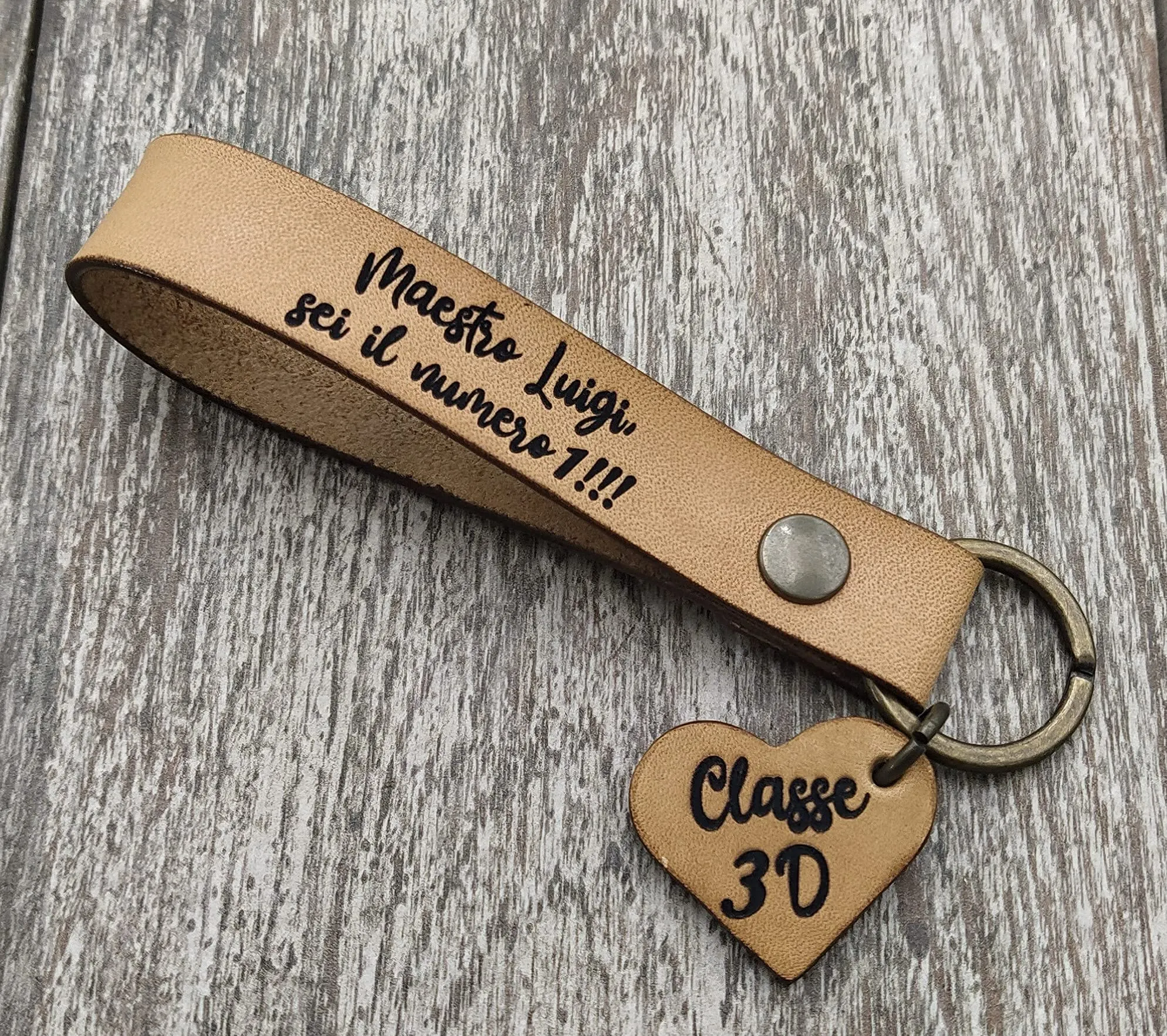 Portachiavi Cuoio Personalizzato Nome messaggio, Portachiavi in pelle dipinta con caffè, Idea Regalo Portachiavi, Portachiavi fine anno scolastico, Portachiavi maestra insegnanti