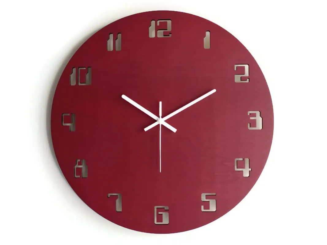 42cm Grande orologio da parete senza ticchettio con numeri digitali dei vecchi computer colorato come rosso bordeaux Particolari orologi a muro geek per ufficio Design italiano originale e nerd