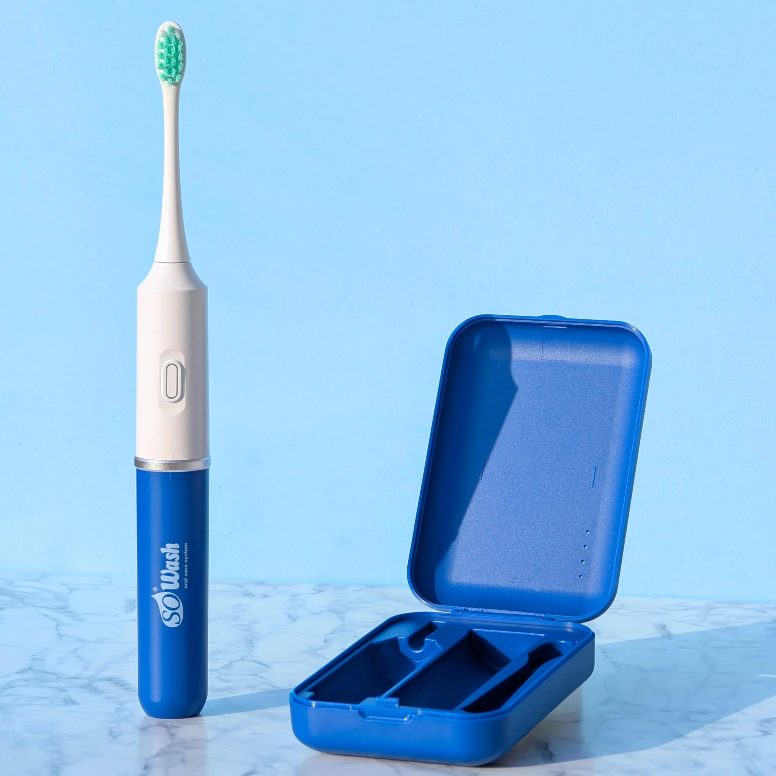SoWash Sonic Travel | Spazzolino sonico elettrico | Custodia da viaggio | Ricaricabile | 1 mese di utilizzo per ricarica | 2 testine incluse | 5 modalità di spazzolamento | Timer da 2 minuti integrato