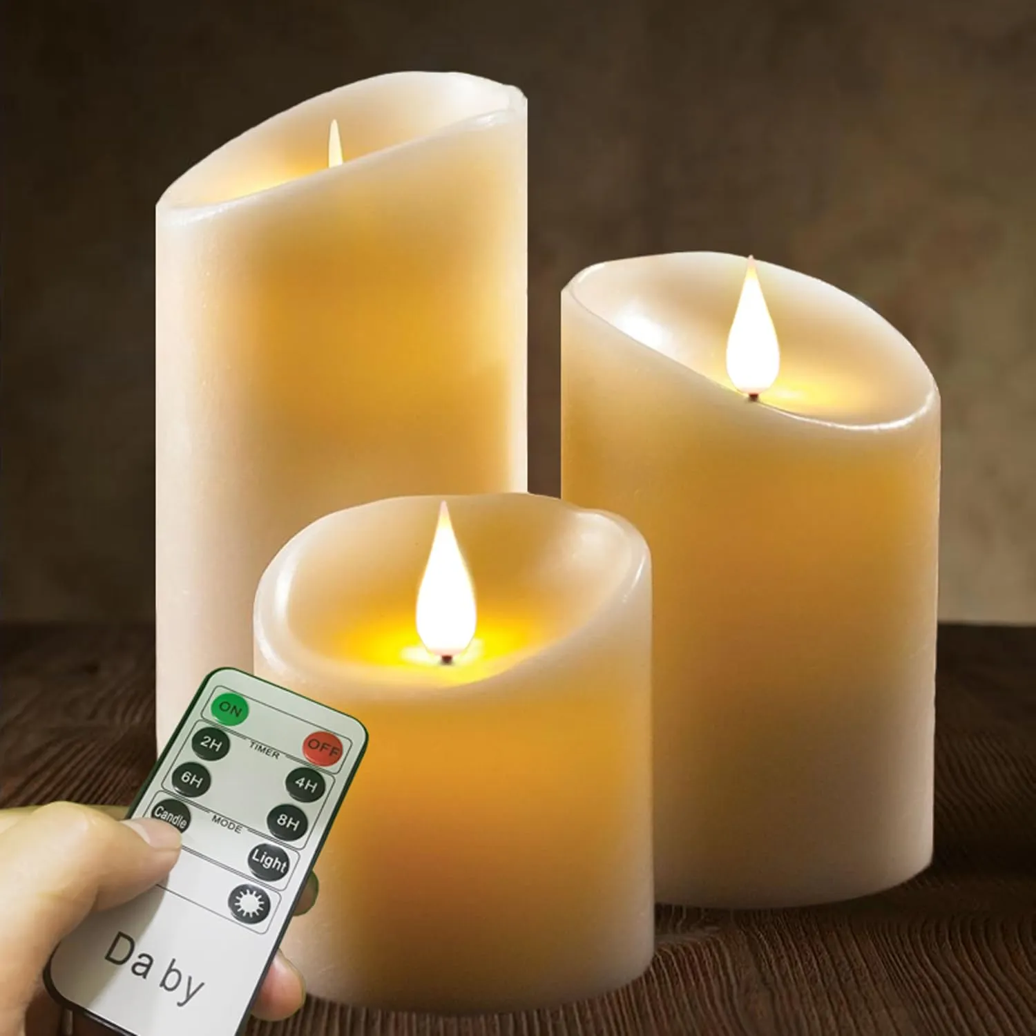 Candele LED di Da by, set Fiamma LED lampeggiante in 3 pezzi (10 cm, 12,8 cm, 15,2 cm), candele senza fiamma da 300 ore con telecomando a 10 tasti.[Classe di efficienza energetica A].