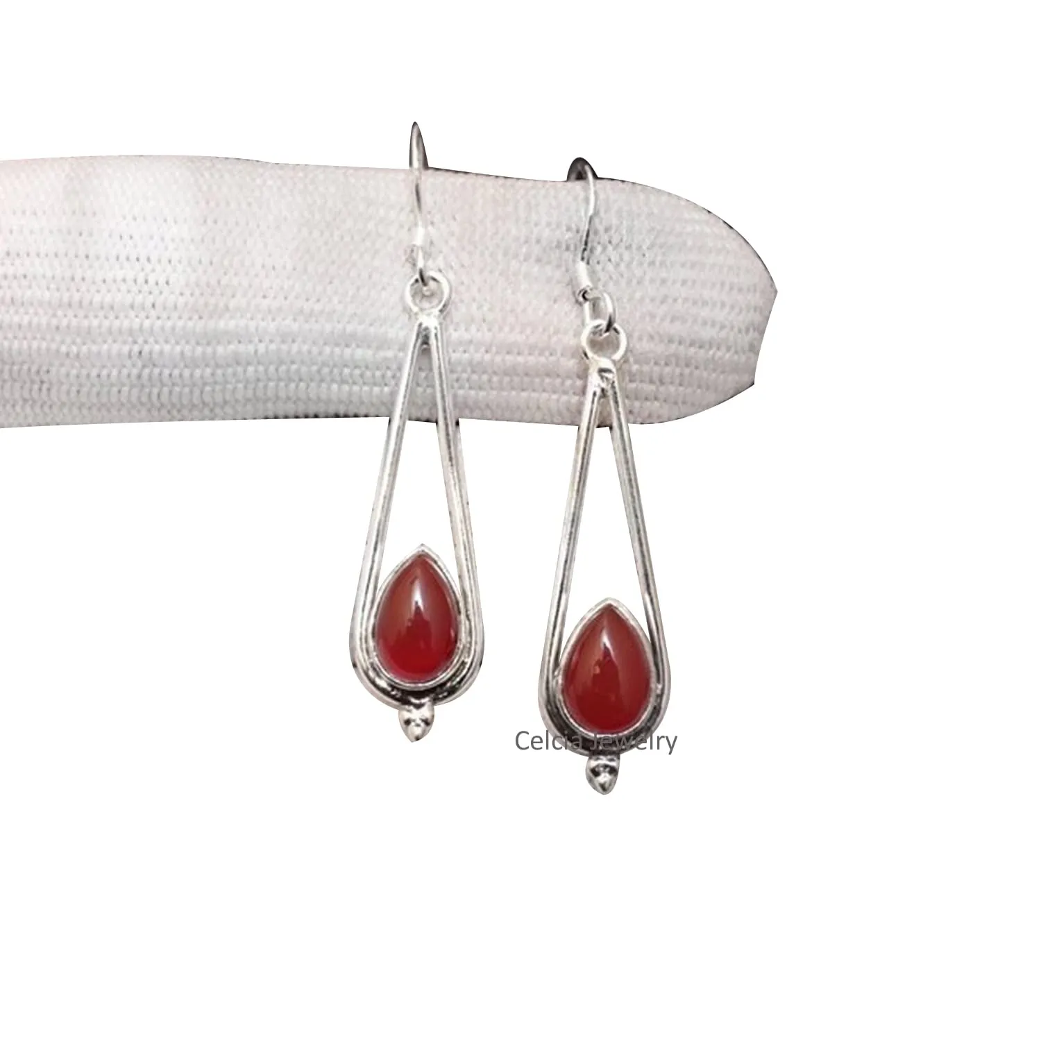 Orecchini pendenti in argento sterling massiccio 925 per le donne, orecchini con pietre preziose di ametista genuini realizzati a mano con pietre di nascita di febbraio