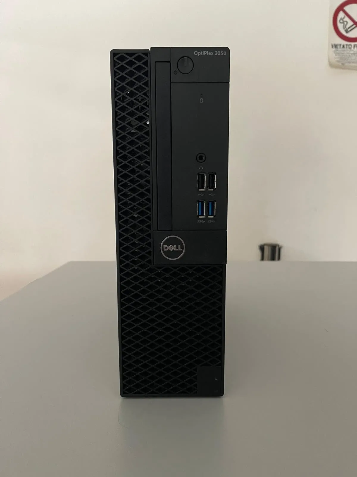 Pc Computer Business, Desktop Dell sff, pronto all'uso, Core i7 6th, Ram 16gb DRR4, Disco SSD 512 Nvme, Windows 11 e Office 2021, Wi fi, Garanzia 12 mesi (Ricondizionato) (i7|Ram 16gb|ssd 512gb)