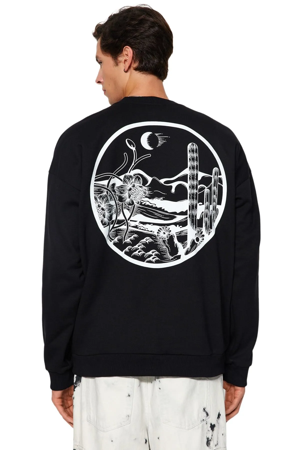 Trendyol Felpa Oversize con Stampa Paesaggio Girocollo Maglia di Tuta, Nero, M Uomo