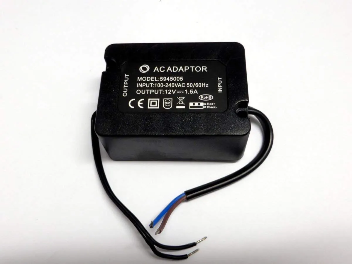 ALIMENTATORE STAGNO PER LAMPADE/STRISCE LED IP67 12V DC 1.5A 18W Niru INCASSO SU SCATOLA 503