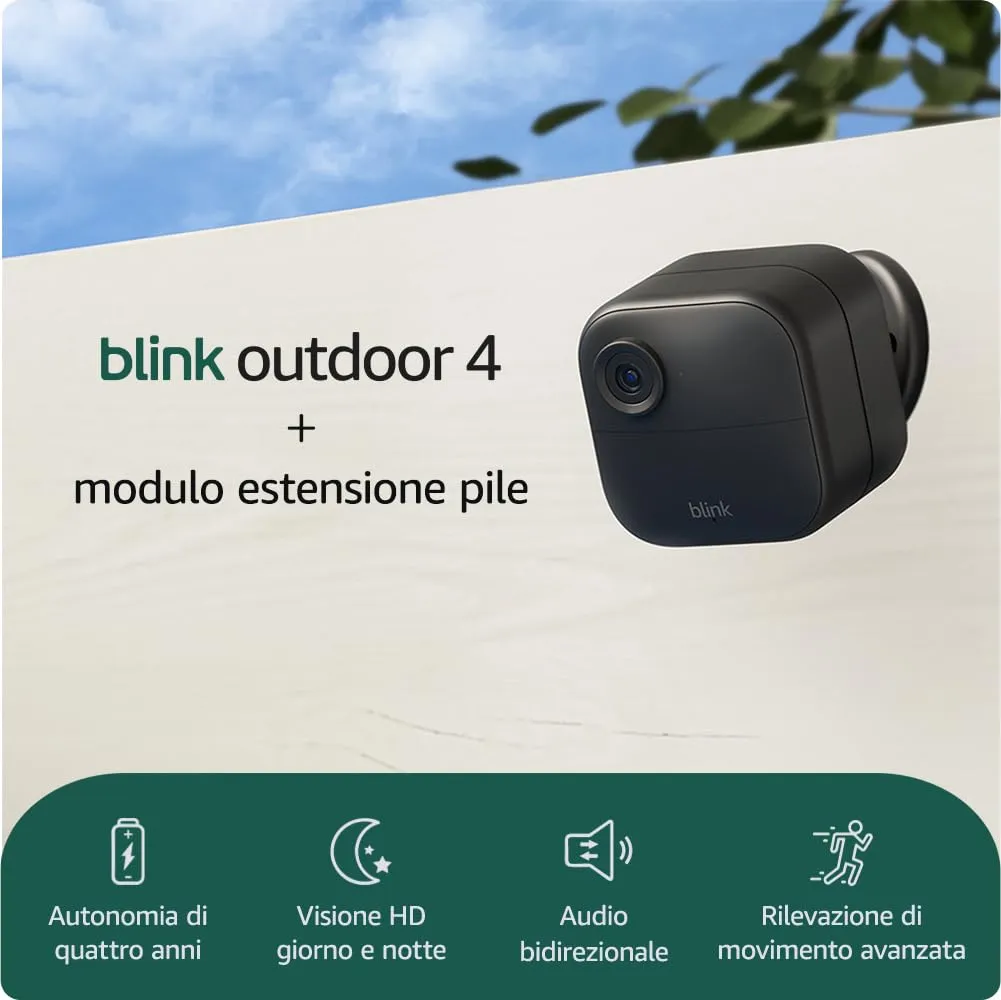 Nuova videocamera Blink (Outdoor 4) + modulo estensione pile | Videocamera di sicurezza smart HD wireless, autonomia di quattro anni, compatibile con Alexa | Sistema a 2 telecamere | IP65