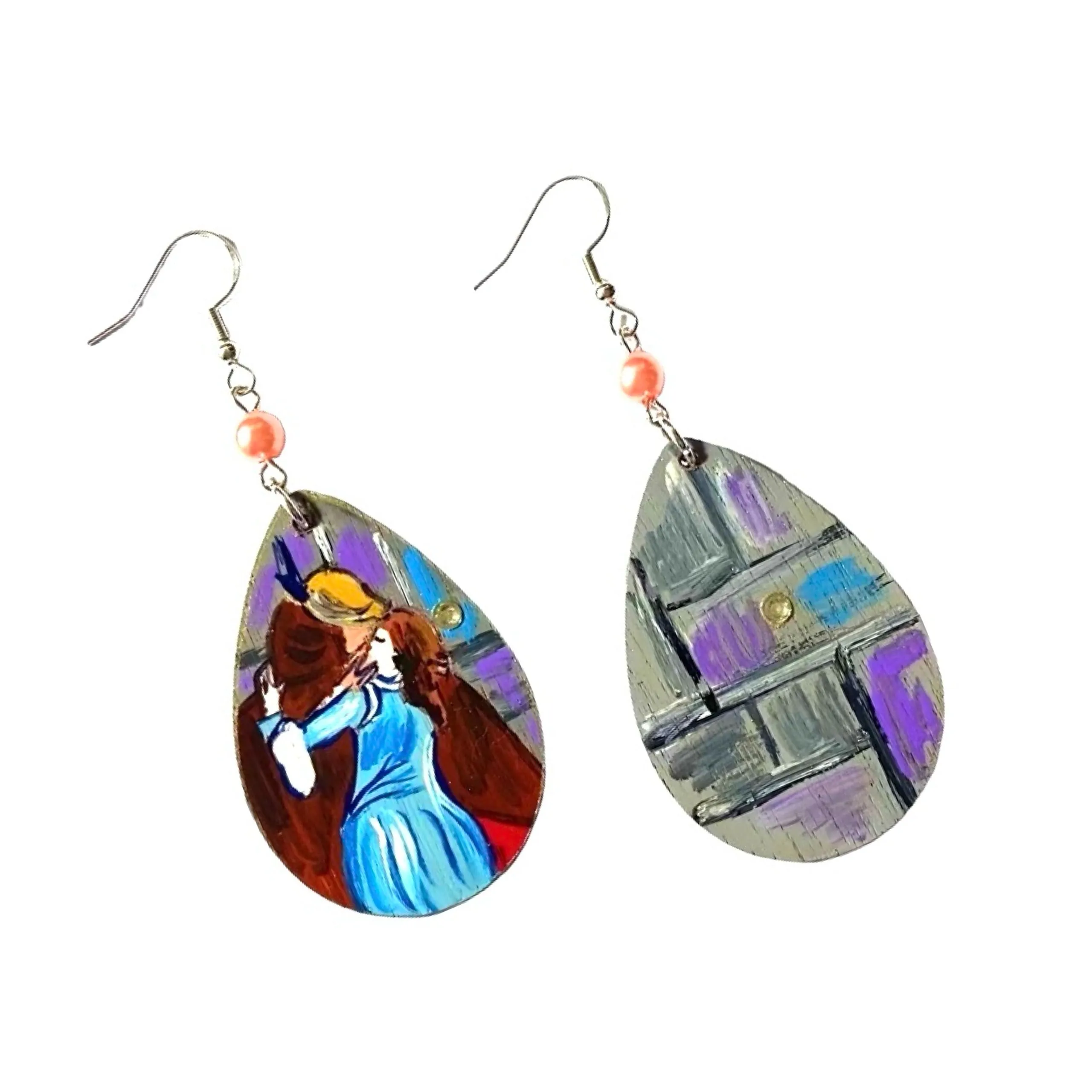 Orecchini dipinti a mano – IL BACIO DI HAYEZ - Orecchini pendenti da donna, Gioielli in legno dipinti a mano, Gancio in argento, Made in Italy, Bijoux da donna decorati, Lavorazione Artigianale