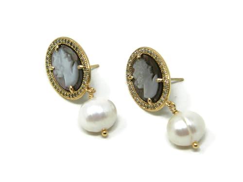 DodiGioielli Orecchini con Cammeo in Madreperla, Strass e Perle di Fiume, Metallo Dorato