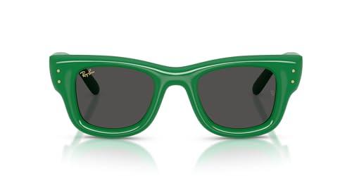 Ray-Ban Occhiali da sole Rocky Occhiali da sole unisex Rb4940 Wayfarer Puffer Blacked Out Collection di A$ap, Verde/Ultra Nero, 47 mm