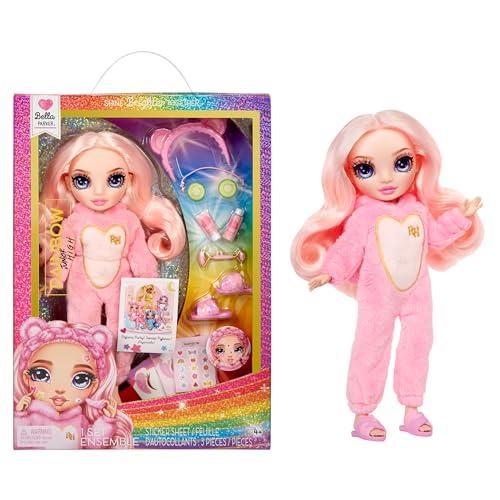 Rainbow High Junior High PJ Party - Bella (rosa) - Bambola snodata da 22 cm con morbida tutina, pantofole e accessori da gioco - Età 4-12