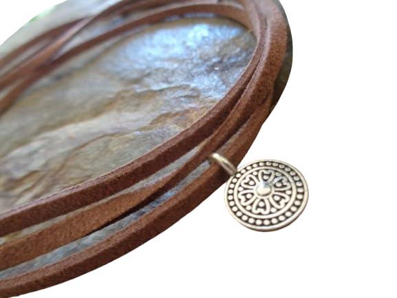 ⊹⊱ ✿★ GIROCOLLO IN VELLUTO MANDALA ★✿ ⊰⊹ Collana avvolgente in marrone - pelle vegana