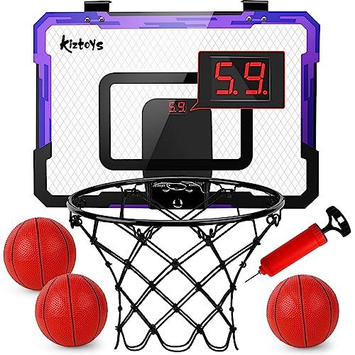 Kiztoys Canestro da basket, con punteggio automatico, da parete con 3 palline, rete e pompa, set di giocattoli sportivi indoor/outdoor per bambini.