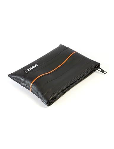 Portamonete in camera d'aria con inserto verde fatto a mano chiusura con cerniera. Può contenere monete, tessere, documenti e banconote. Scomparto unico, morbido al tatto, cm13x9