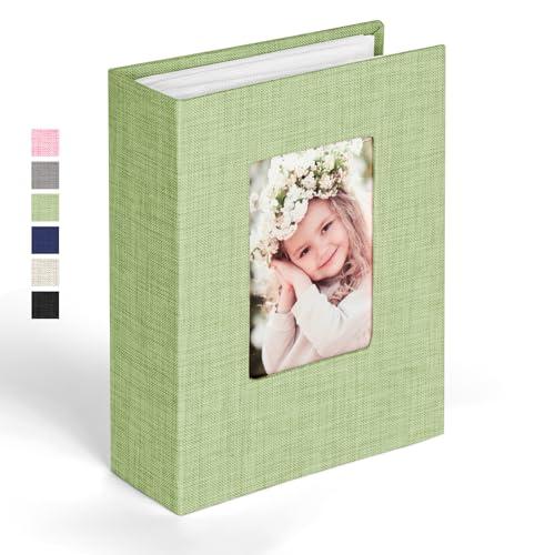 Ainiv Album Foto 15x10 cm, 100 Tasche, Mini Album in Lino a Incastro, Albums di Grande Capacità con Finestra di Copertina Personalizzata per Anniversario di Matrimonio Famiglia Neonato (Verde Chiaro)