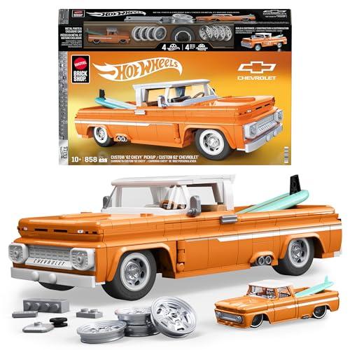 Mattel Brick Shop Hot Wheels Serie Elite set da costruire, Custom ’62 Chevy Pickup, 858 pezzi, adesivi per personalizzare l'auto, per collezionisti adulti e bambini dai 10 anni in su, JFT20