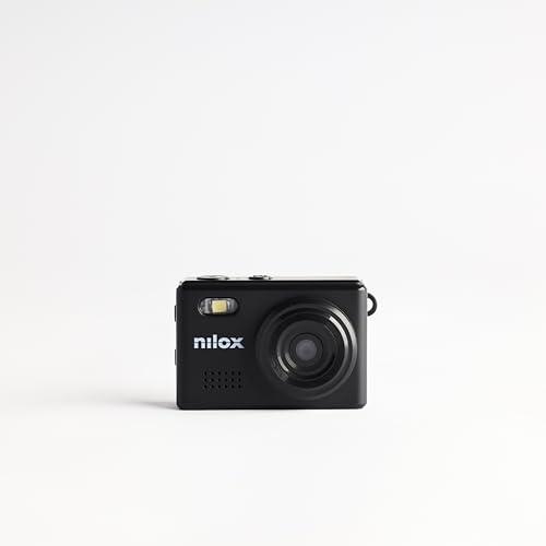 Nilox Mini Action Cam Portachiavi HD 720p, Filtri Vintage, Video 30fps, Foto e Audio, Ultra Compatta, USB Type-C, Design Retrò, Perfetta per Viaggi, Vlog e Social Media, Nero