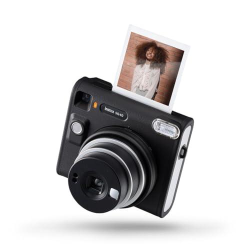 Fujifilm instax SQUARE SQ40 - Fotocamera Istantanea, Esposizione Automatica, Modalità Selfie, Design Classico, Finitura Nera, Eleganza Senza Tempo, Stampe Formato Quadrato 62 mm x 62 mm