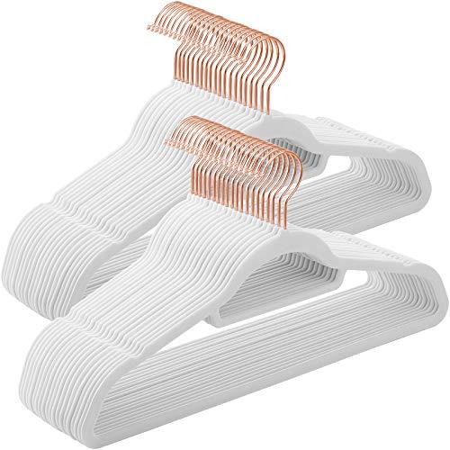 SONGMICS Grucce Appendiabiti in Velluto, 50 Pezzi, Salvaspazio e Antiscivolo, Porta Cravatte, Gancio Girevole a 360°, Spesso 0,6 cm, Largo 43,5 cm, Cappotti Pantaloni, Bianco Nuvola CRF021W02