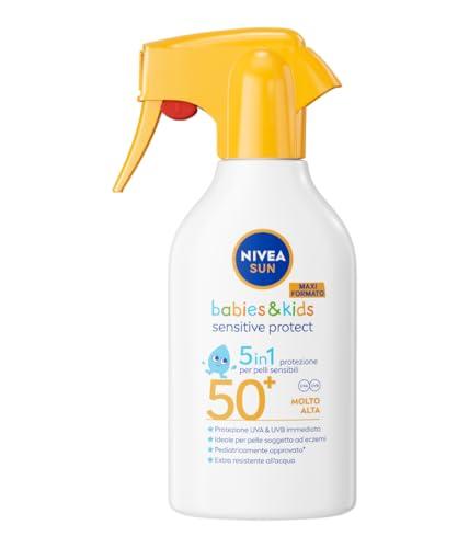 NIVEA SUN Kids Sensitive Protect & Play SPF 50+ 250 ml, Crema solare spray 50+ bambini e neonati dai 6 mesi in su, Crema solare bambini resistente all'acqua, Protezione per pelle sensibili e delicate