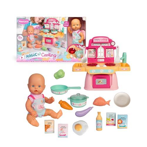 Nenuco Magic Cooking, Bambola 30 cm, corpo rigido, con piccola cucina con luci e suoni e accessori,+3 anni, Famosa (NFNE3000)