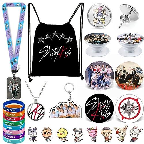 ZHENGGE Kpop Stray Kids - Set regalo per bambini, con borsa con coulisse, zaino, collana, orecchini, bracciali, spille, cordino identificativo, portachiavi, anello per telefono, distintivo dei cartoni