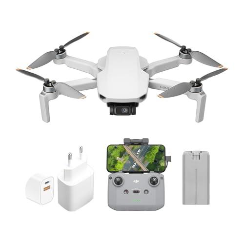 DJI Mini 4K Bundle, Drone con Fotocamera 4K HD, Meno di 249 g, Stabilizzatore 3 Assi, Trasmissione Video 10 km, Return Automatico, Resistenza al Vento (Mini 4K Bundle Spina di ricarica)