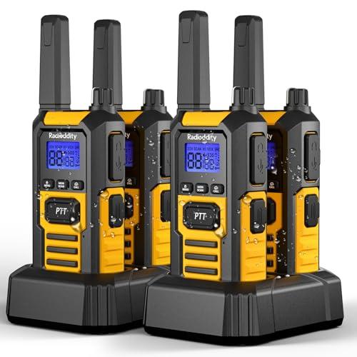 Radioddity HD-1 Walkie Talkie IP67 impermeabile, Set radio PMR robusto, antipolvere e antishock con chiamata di gruppo a un tasto, allarme vibrante, SOS, ricarica via base e USB-C (4 pezzi, giallo)