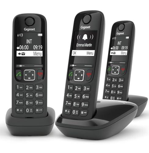 Gigaset AS690 Trio Telefono Cordless: 3 Portatili per Chiamate Interne ed Esterne in Parallelo, Vivavoce Alta Qualità, Tastiera Illuminata ed Ampio Display, Nero [Versione Italiana]
