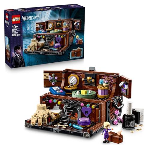 LEGO Wednesday Appartamento di Mano - Giocattolo da Esposizione con Mini Bambolina di Enid, Figura di Mano e Accessori - Regalo per Bambine e Bambini Fan della Serie TV da 10 Anni in su - 76785