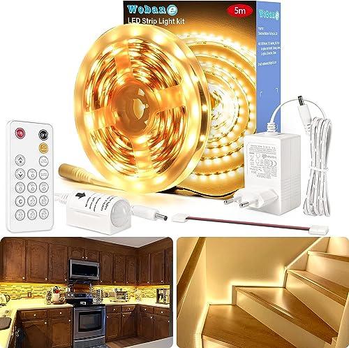 WOBANE Striscia Led 5 Metri Bianco, Led Striscia Dimmerabile con Telecomando RF, 12V Strisce Led Adesive con Spina e interruttore per Decorazioni Interne,Soggiorno,Cucina,300 LEDs