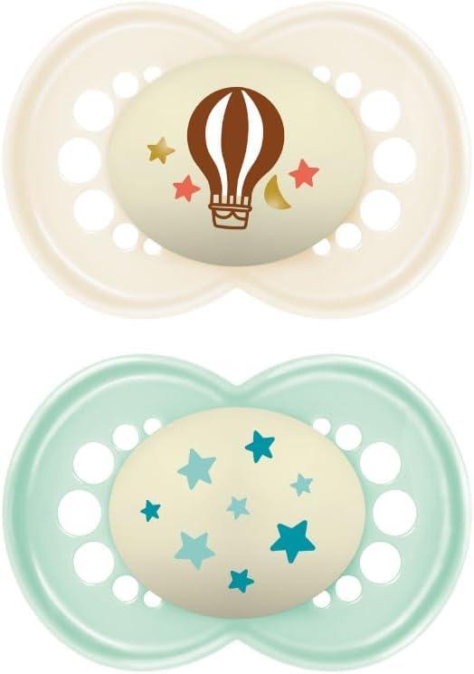MAM Original Night Succhietto 16+ Mesi (Set da 2), Ciuccio MAM 16 36 mesi che si illumina al buio con tettarella in caucciù, Kit da 2 accessori neonato con porta ciuccio sterilizzatore, Neutro/Verde