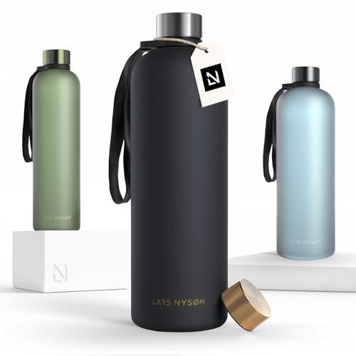 LARS NYSØM Borraccia 1 5l | Bottiglia acqua 1500ml | Bottiglia ultraleggera in Tritan Sport a prova di perdite | Ideale per sport, ufficio, yoga | 2 coperchi inclusi (Black - Gold, XL 1500ml)