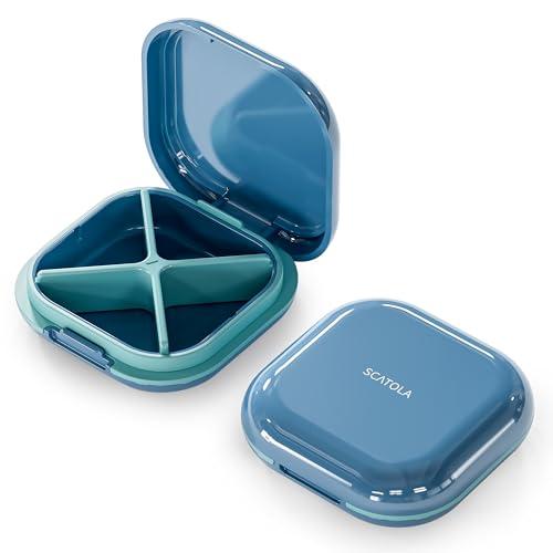 ONTERATE Portapillole Giornaliero 4 Scomparti, Portapillole Portatile da Viaggio, Mini Contenitore per Pillole per Tasca in Borsa, Contenitore per Pillole per Vitamine, Integratori (Blu)