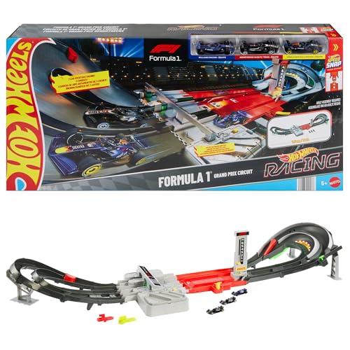 Hot Wheels Racing - Circuito Grand Prix, set pista con due modalità gara e booster motorizzato, include 3 veicoli di Formula 1 in scala 1:64, giocattolo per bambini, 5+ anni, JLB13