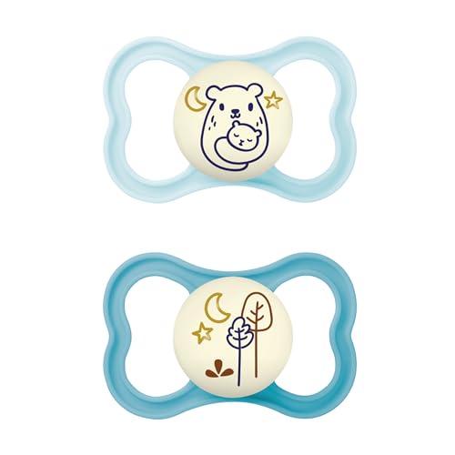 MAM Air Night Succhietto 6-16 Mesi (Set da 2), Ciuccio MAM 6-16 mesi che si illumina al buio per pelli sensibili, Kit da 2 accessori neonato con tettarella in silicone e porta ciuccio, Azzurro/Celeste