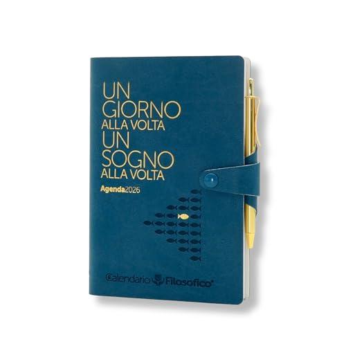 Agenda Il Calendario Filosofico, Agenda Filosofica Giornaliera 2026 12 Mesi, Formato Piccolo 9,5x14,5 cm, Leggi Ogni Giorno Una Frase del Calendario Filosofico, Made in Italy, Colore Verde Petrolio