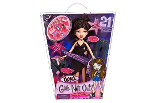 Bratz 21° Compleanno Edizione Speciale Fashion Doll - DANA - Include 2 Abiti Moda, 2 Paia di Scarpe, Borsa e Accessori Glamour - Edizione Speciale Fan - Per Bambini e Collezionisti dai 4 Anni in su