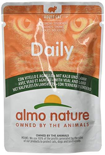 Almo Nature Daily Cibo Umido Completo per Gatti Adulti con Vitello e Agnello - 30 Bustine da 70G - 2500 g
