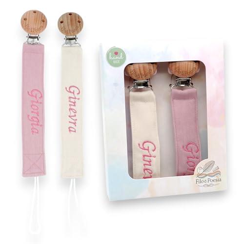 Filo e Poesia Catenella Portaciuccio Con Nome, Personalizzata con nome ricamato, tanti modelli e colori Portaciuccio da poter scegliere, ottima idea regalo per Baby Shower. 2 Pezzi (Rosa-Beige)