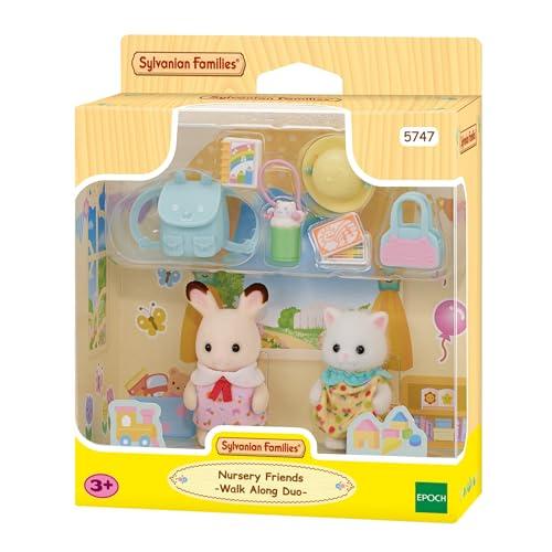 Sylvanian Families - Amici dell'Asilo - A Passeggio – Set di 2 Bebè con Zaino, Cappello e Accessori – Modello 5747