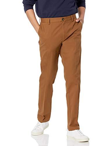 Amazon Essentials Pantaloni Chino Aderenti con Parte Piatta sul Davanti Resistenti alle Pieghe Uomo, Kaki Scuro, 32W / 30L