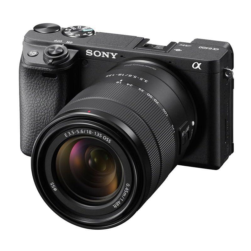 Sony Alpha 6400 (APS-C) Fotocamera con obiettivo 18-135 mm – Autofocus con rilevamento degli occhi da 0,02 s, video 4K, display ribaltabile, ideale per vlogging e fotografia
