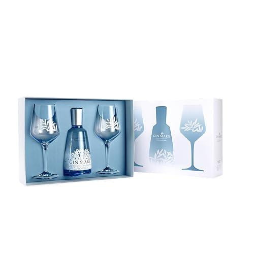 Gin Mare Mediterranean Gin 70cl - Special pack con due bicchieri.Premium Gin con 4 botaniche principali che ricordano le coste mediterranee. 42,7% vol.