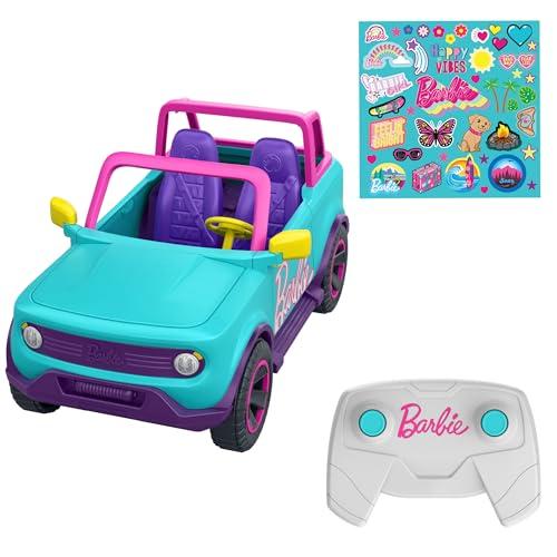 Hot Wheels Barbie Macchina Telecomandata - SUV RC, veicolo jeep con set di adesivi incluso, può ospitare due Barbie, spazio per tanti accessori nel cassone, giocattolo per bambini, 4+ anni, HTP53