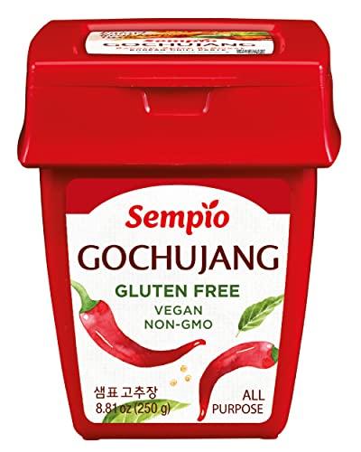Sempio Gochujang (250g) - Pasta di Peperoncino Coreana, Dolce, Acida, Gustosa e Piccante. Salsa di Peperoncino Rosso per Tteokbokki, Cucina Coreana. Vegana, Non-OGM