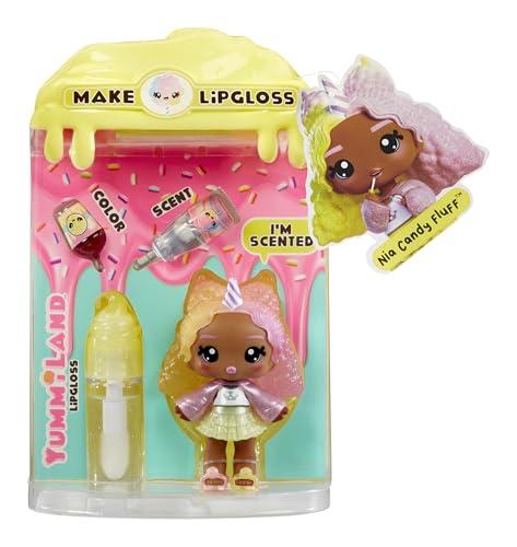 Yummiland Lip Gloss Doll - Nia Candy Fluff - Include Kit di Lucidalabbra Fai da te, Età 4+