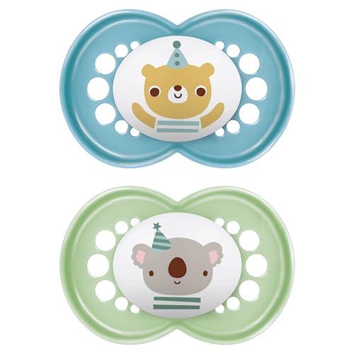 MAM Original Succhietto 6+ Mesi (Set da 2), Ciuccio MAM 6-16 mesi con tettarella ortodontica in silicone, Kit da 2 accessori neonato con pratico porta ciuccio sterilizzatore, Azzurro/Verde